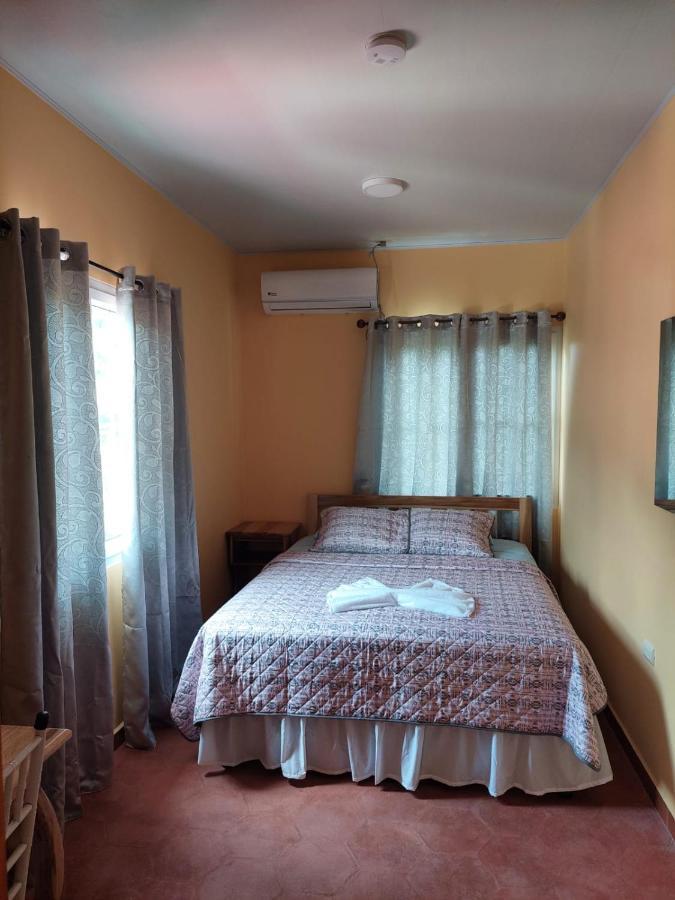 Hotel Y Restaurante Virgen De Fatima La Ceiba Eksteriør billede